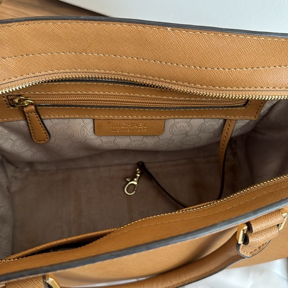 Michael Michael Kors Selma Peanut Medium TZ Satchel Saffiano Leather Handbag - Picture 5 of 10